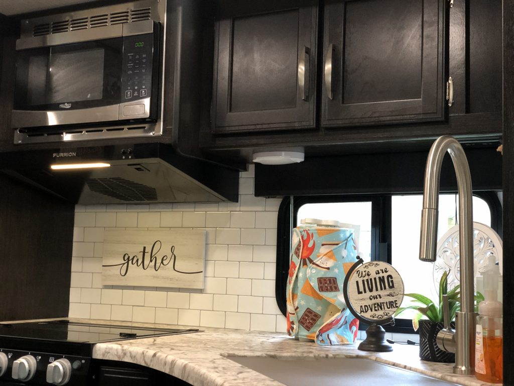 RV Makeover Quick Take: RV Refrigerator Chalkboard in 5 Simple Steps - Road  Trip Tails